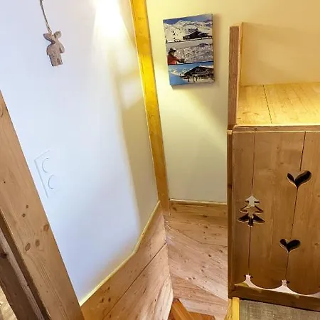 Triplex Chaleureux 6, 8 Ou 10 Personnes, Et Skis Aux Pieds *